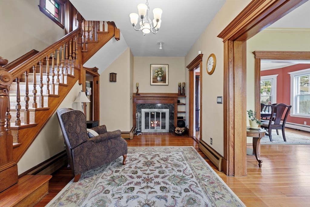 17 Bates Road Milton, MA 02186 - Photo 4 of 33