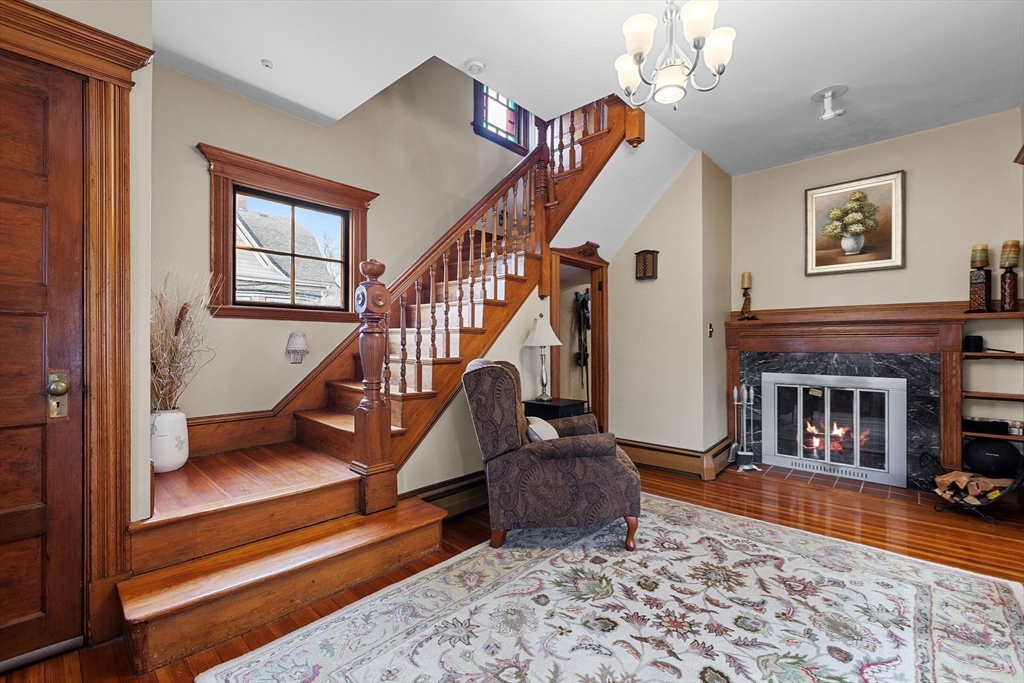 17 Bates Road Milton, MA 02186 - Photo 5 of 33