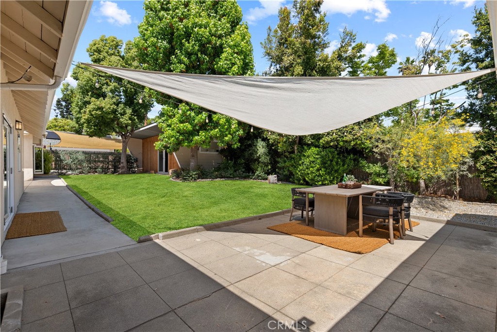 1445 Paloma Street Pasadena, CA 91104 - Photo 27 of 44 a view of a backyard with sitting area