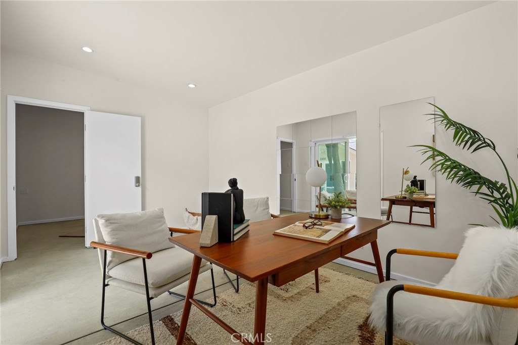 1445 Paloma Street Pasadena, CA 91104 - Photo 33 of 44 a view of a livingroom with furniture and a table