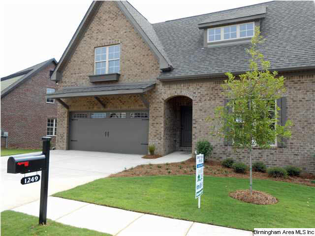 1249 Grants Way Birmingham, AL 35210 - Photo 1 of 14