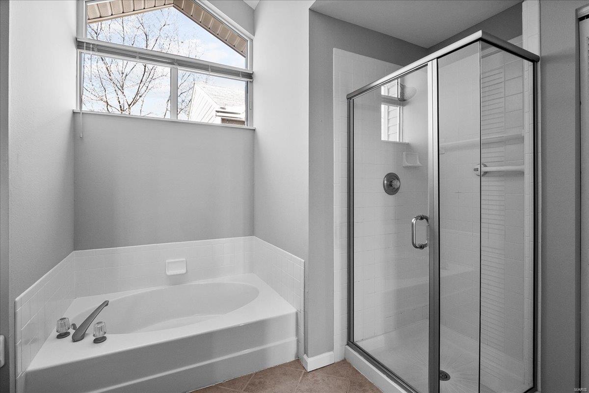 712 Ridgeview Cir Lane Ballwin, MO 63021 - Photo 14 of 30