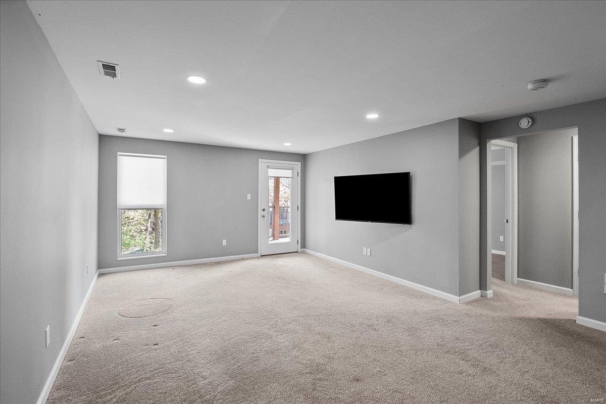 712 Ridgeview Cir Lane Ballwin, MO 63021 - Photo 17 of 30