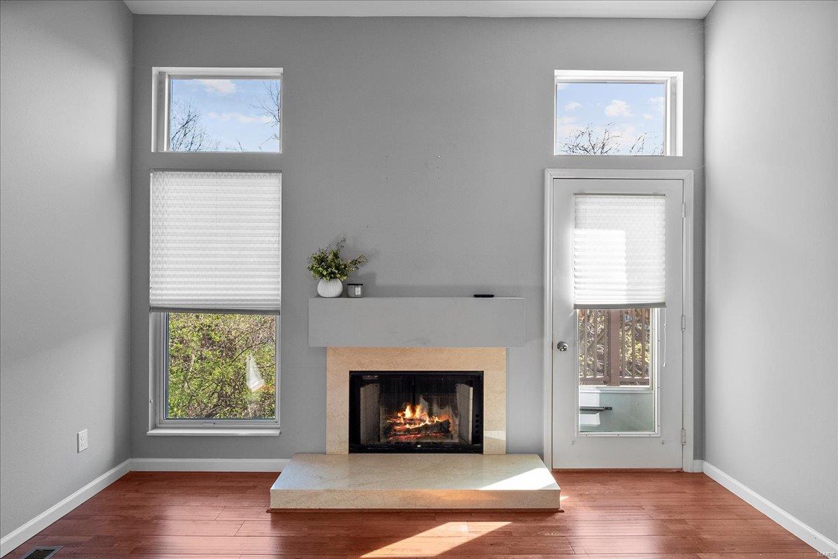 712 Ridgeview Cir Lane Ballwin, MO 63021 - Photo 4 of 30