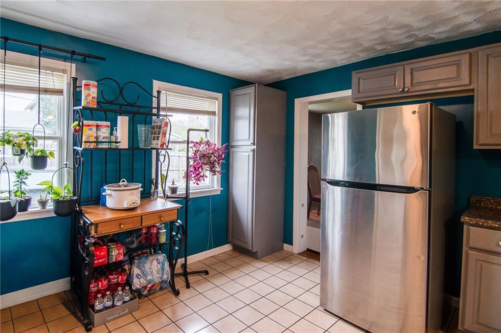 326 Back Street Mount Pleasant, PA 15666 - Photo 6 of 38