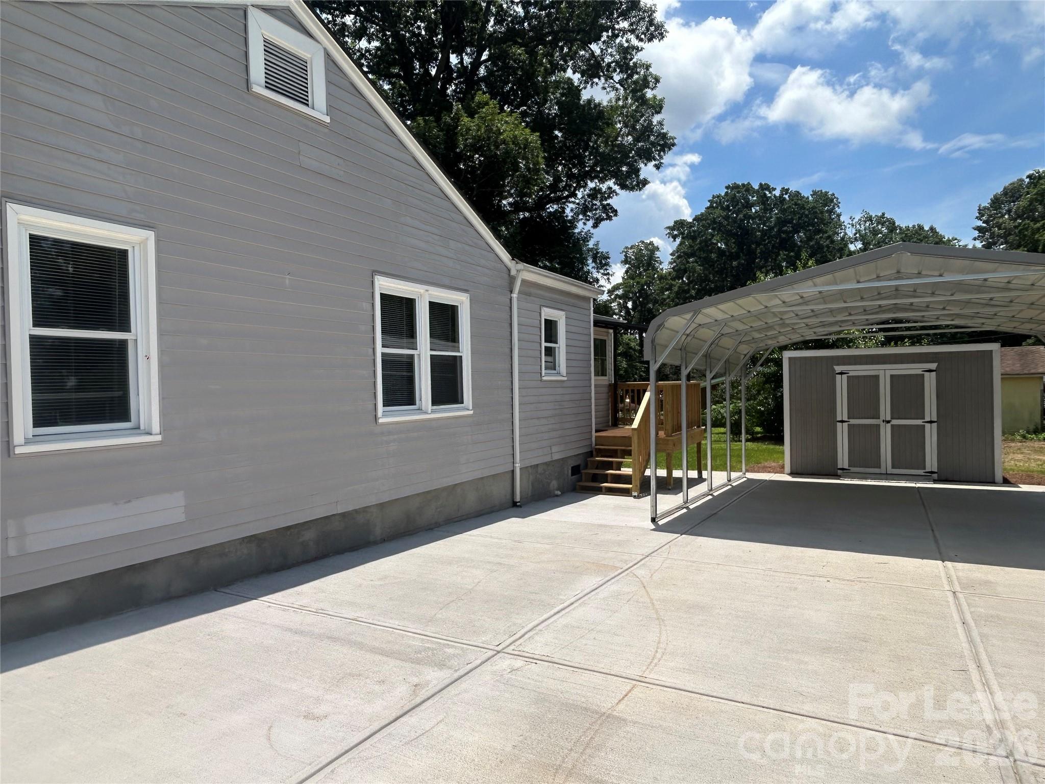914 Linwood Road Kings Mountain, NC 28086 - Photo 4 of 20