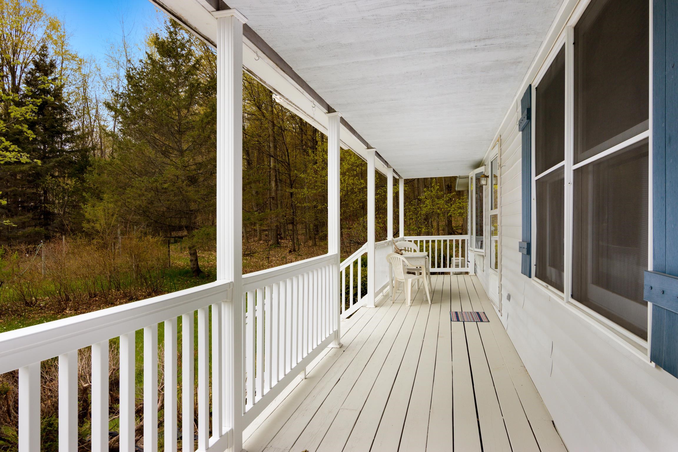 1014 Fairview Beulah, MI 49617 - Photo 4 of 38
