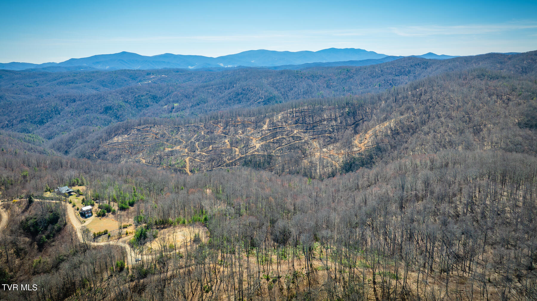 1213 Mays Ridge Road Butler, TN 37640 - Photo 7 of 19 004