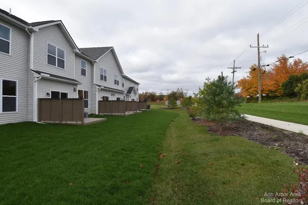 $2,750 | 105 Salt Springs Drive, Saline, MI 48176