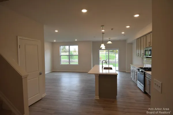 $2,750 | 105 Salt Springs Drive, Saline, MI 48176