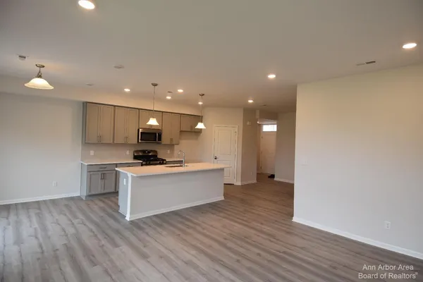 $2,750 | 105 Salt Springs Drive, Saline, MI 48176