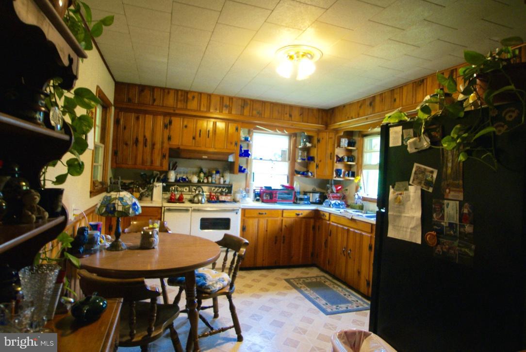 1734 Back Creek Road Gore, VA 22637 - Photo 12 of 27 Kitchen
