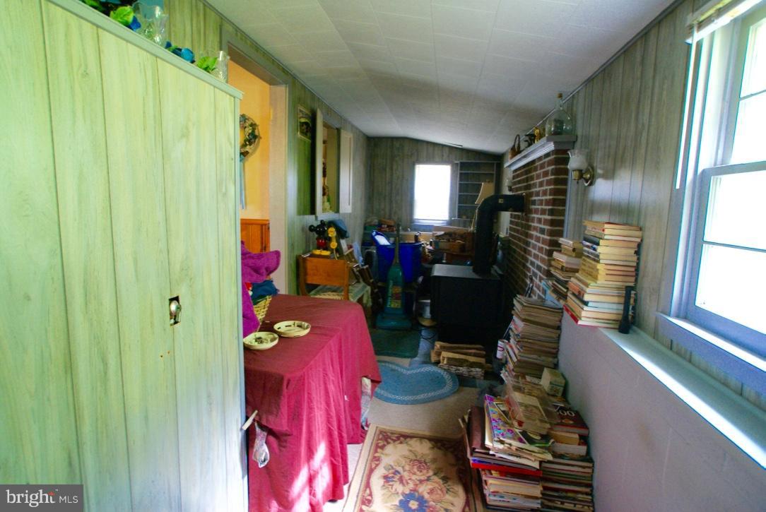 1734 Back Creek Road Gore, VA 22637 - Photo 16 of 27 Interior (General)