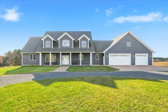 $549,900 | 417 Rice Lake Road, Somerset, WI 54025