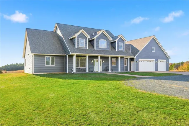 $549,900 | 417 Rice Lake Road, Somerset, WI 54025