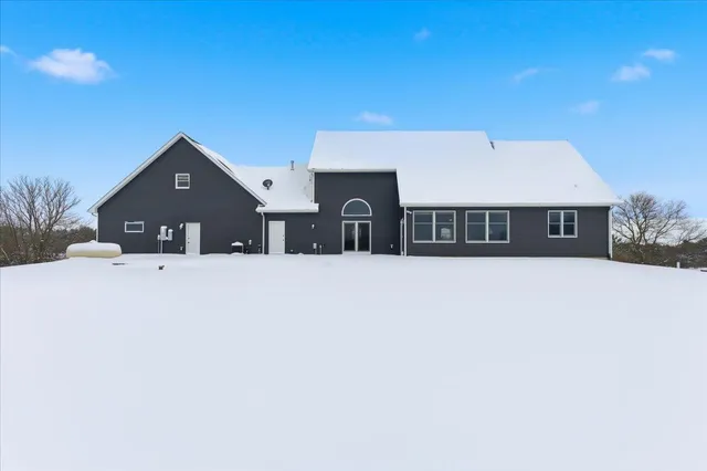 $549,900 | 417 Rice Lake Road, Somerset, WI 54025