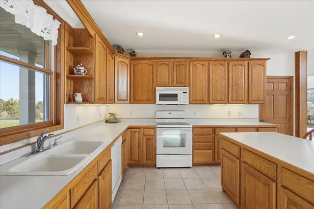 $549,900 | 417 Rice Lake Road, Somerset, WI 54025