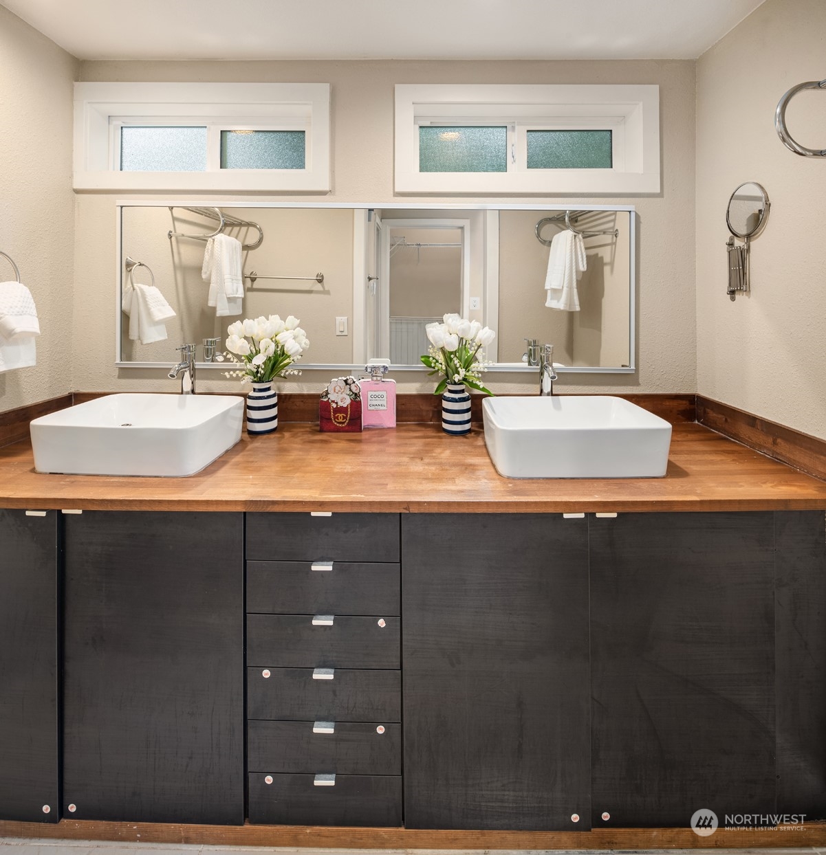 537 Williams Avenue North Renton, WA 98057 - Photo 9 of 18 a bathroom with a sink double vanity and a mirror