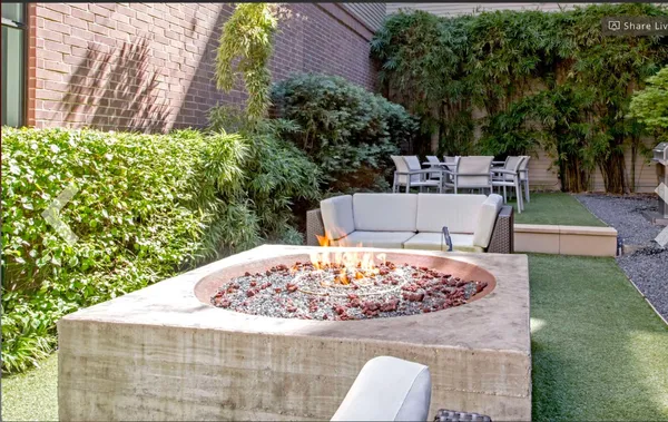 $1,630 | 306 McGowen Street, Unit 1116, Houston, TX 77006