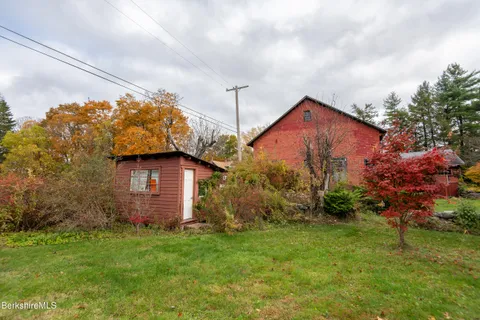 $485,000 | 2 Devon Road, Stockbridge, MA 01262