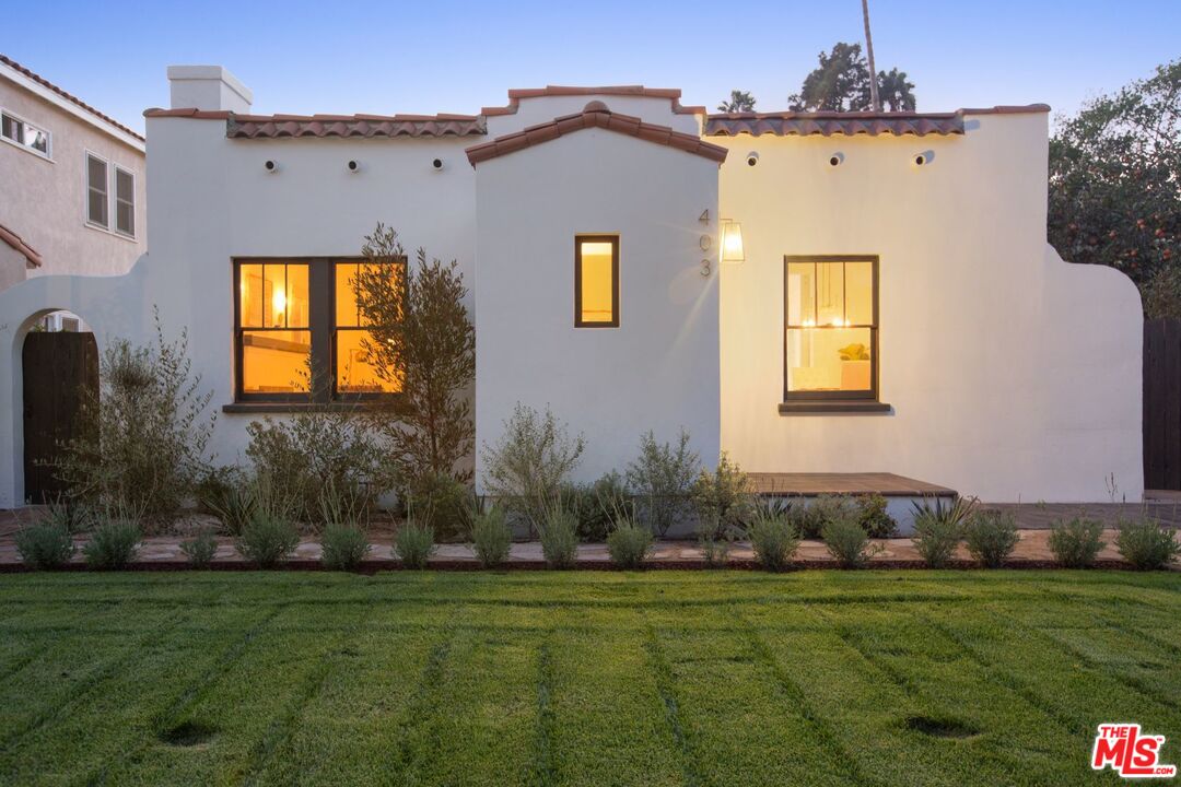 403 North Irving Boulevard Los Angeles, CA 90004 - Photo 41 of 46 a front view of house with yard