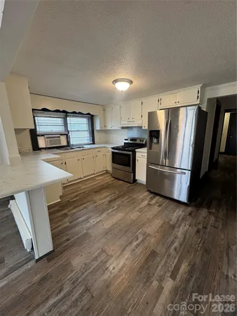 $1,225 | 1417 West Bank Street, Salisbury, NC 28144