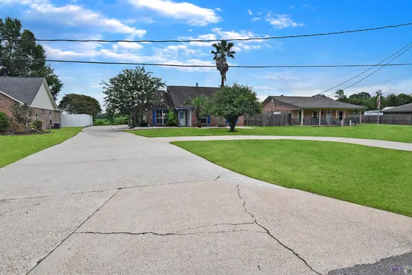 $273,900 | 10290 Lake Park Avenue, Gonzales, LA 70737