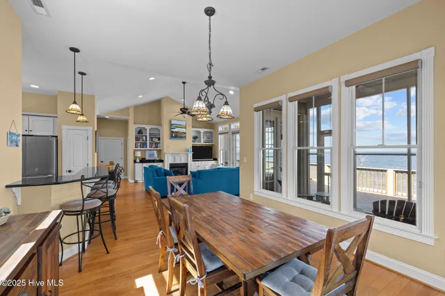 $995,000 | 486 Sandy Point Drive, Beaufort, NC 28516