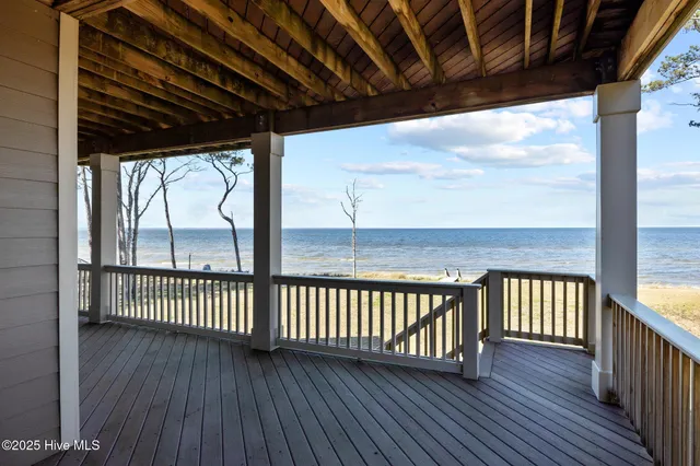 $995,000 | 486 Sandy Point Drive, Beaufort, NC 28516