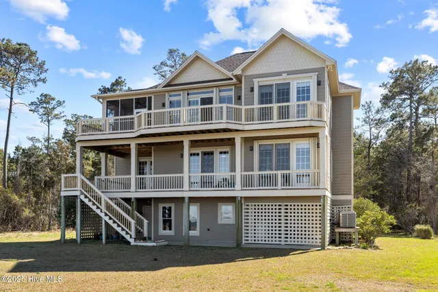 $995,000 | 486 Sandy Point Drive, Beaufort, NC 28516