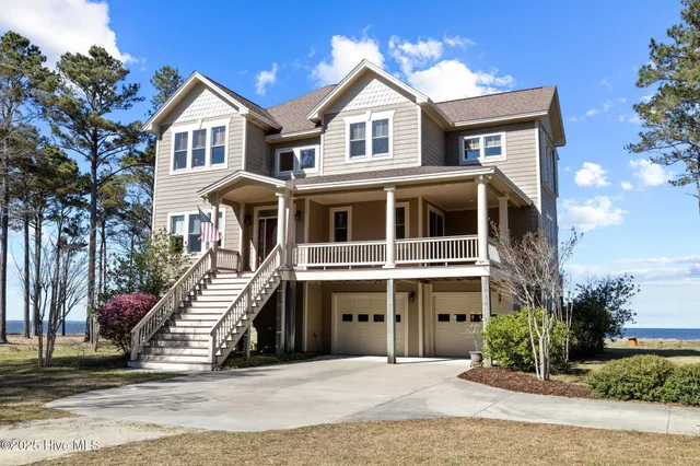 $995,000 | 486 Sandy Point Drive, Beaufort, NC 28516