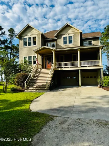 $995,000 | 486 Sandy Point Drive, Beaufort, NC 28516
