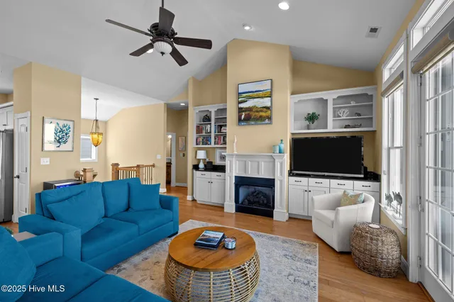 $995,000 | 486 Sandy Point Drive, Beaufort, NC 28516