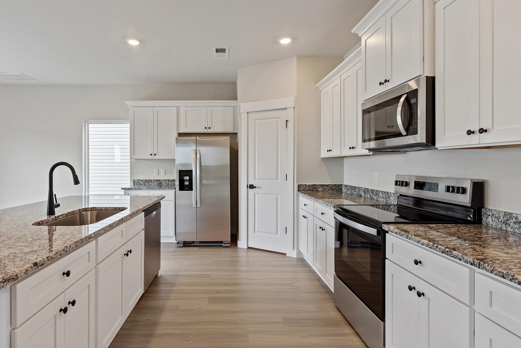 1424 Wild Indigo Way Moore, SC 29369 - Photo 4 of 7