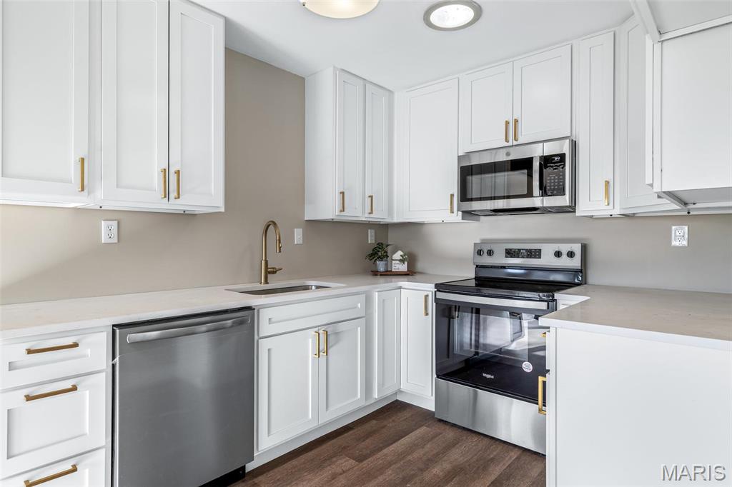 11790 County Rd CC Festus, MO 63028 - Photo 15 of 54