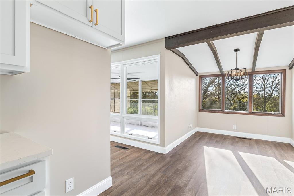 11790 County Rd CC Festus, MO 63028 - Photo 17 of 54