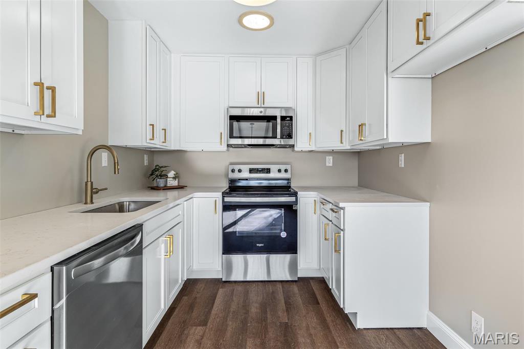 11790 County Rd CC Festus, MO 63028 - Photo 3 of 54