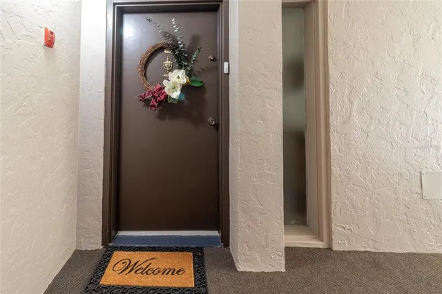 $260,000 | 1400 1st Avenue West, Unit 201, Bradenton, FL 34205