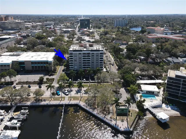 $260,000 | 1400 1st Avenue West, Unit 201, Bradenton, FL 34205