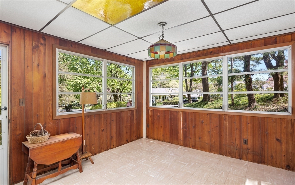 34 Carleton Road Hingham, MA 02043 - Photo 5 of 30