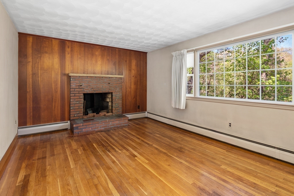 34 Carleton Road Hingham, MA 02043 - Photo 7 of 30