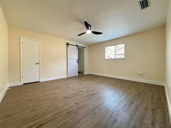 $2,100 | 1153 Tracy Lane, Lancaster, TX 75134