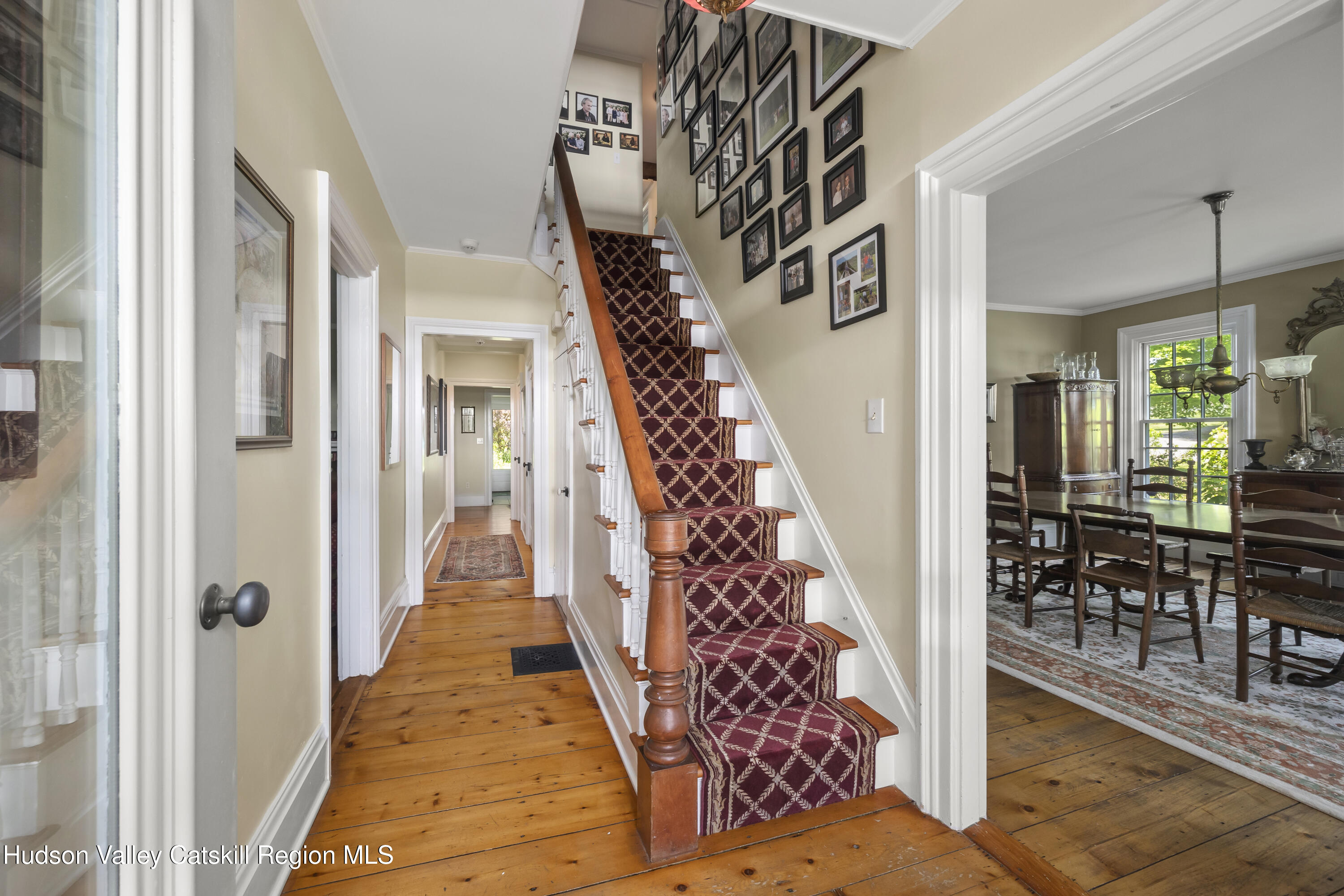205 Bells Pond Road Hudson, NY 12534 - Photo 9 of 38 foyer