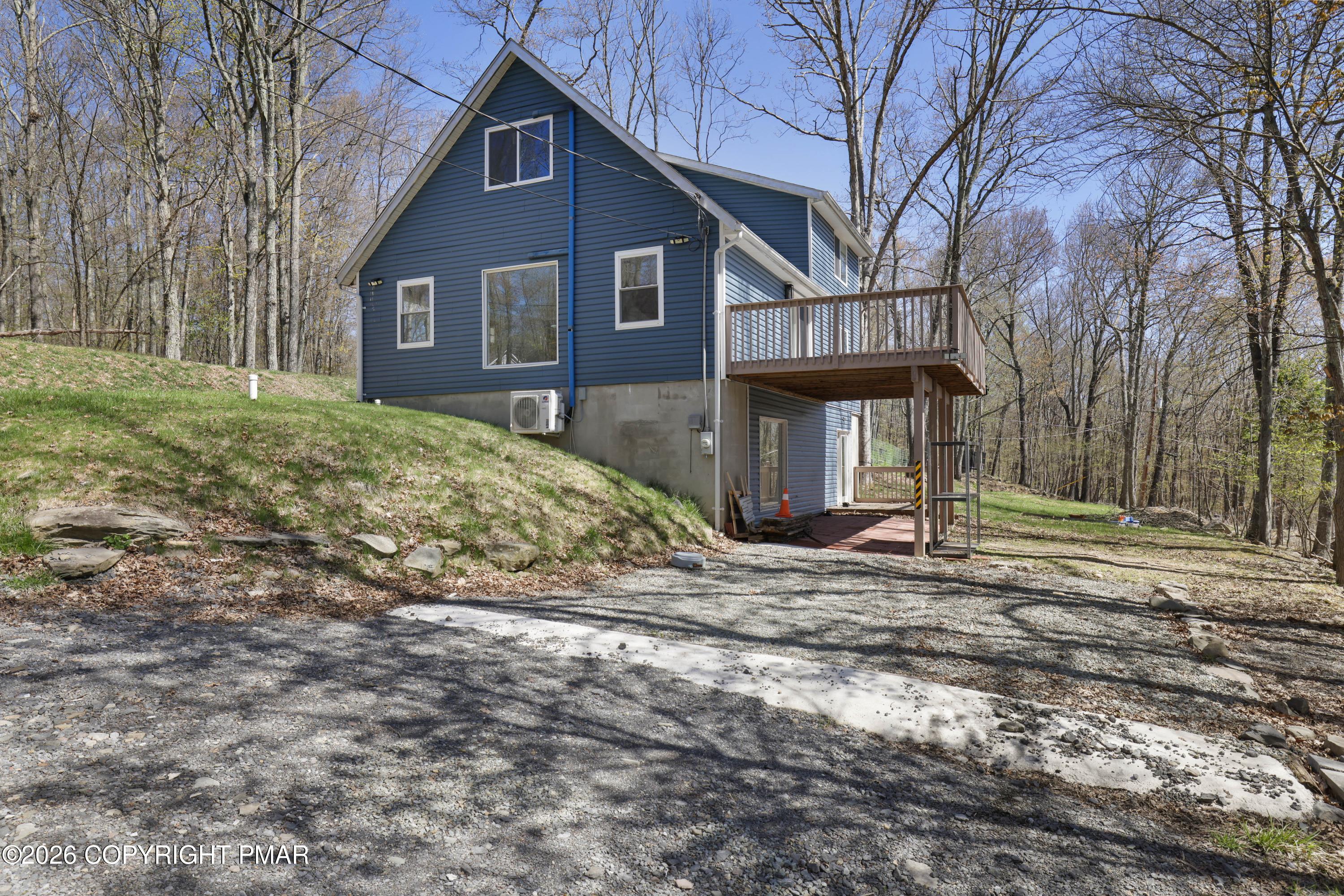 910 Venue Road East East Stroudsburg, PA 18302 - Photo 7 of 40 b7
