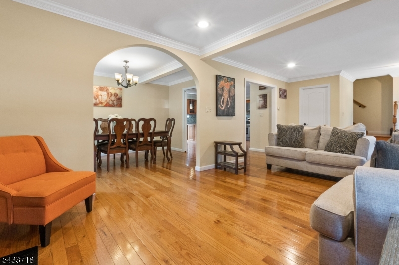 13 Ogden Road Belleville, NJ 07109 - Photo 4 of 42