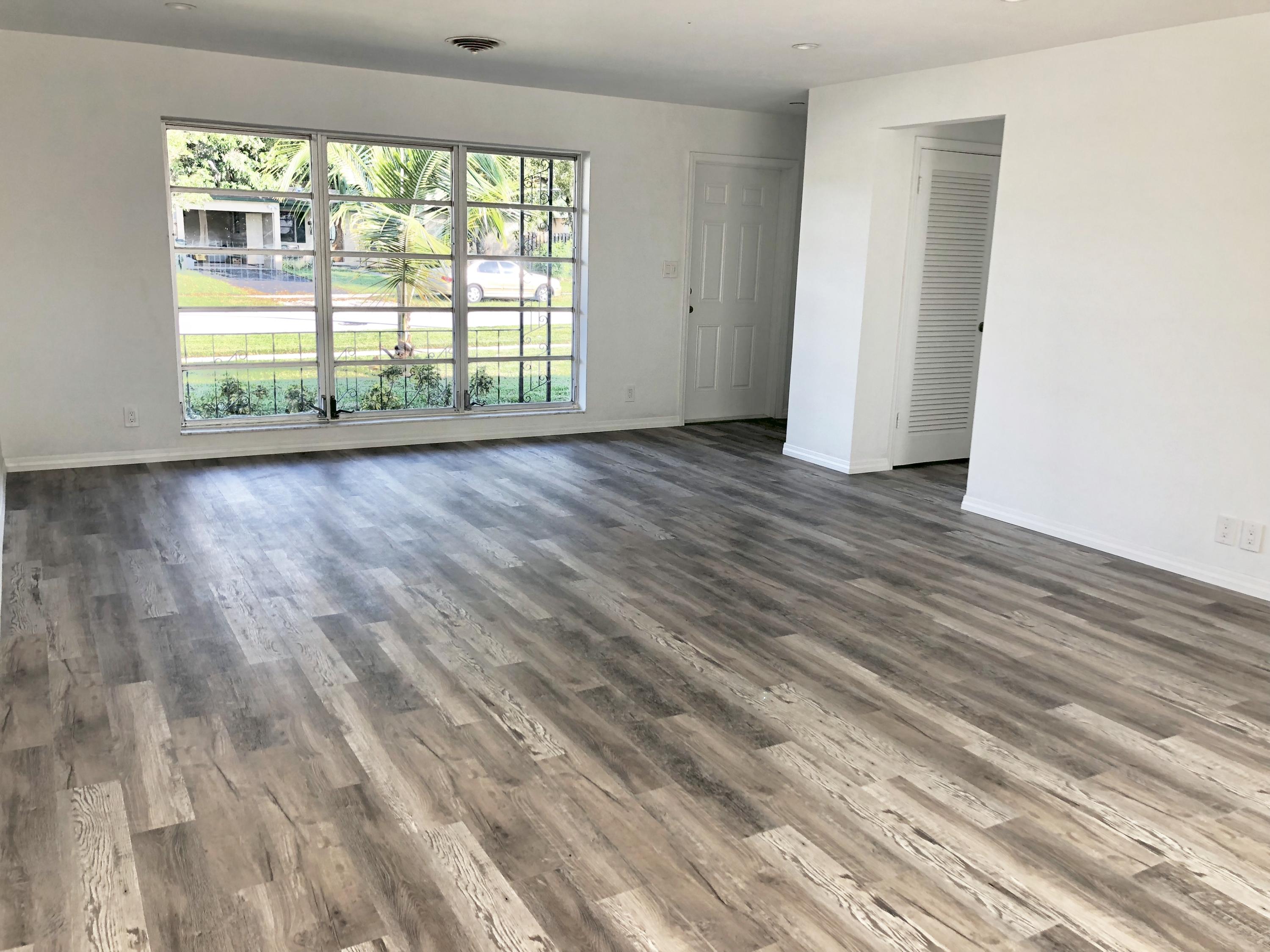 2267 Northeast 3rd Way Boca Raton, FL 33431 - Photo 9 of 21 Living room