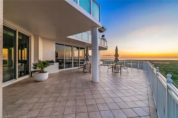$4,759,000 | 13665 Vanderbilt Drive, Unit 701, Naples, FL 34110