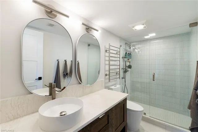 $1,250,000 | 3500 Gulf Shore Boulevard North, Unit 406, Naples, FL 34103