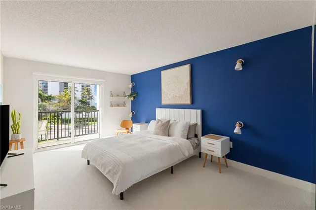 $1,250,000 | 3500 Gulf Shore Boulevard North, Unit 406, Naples, FL 34103