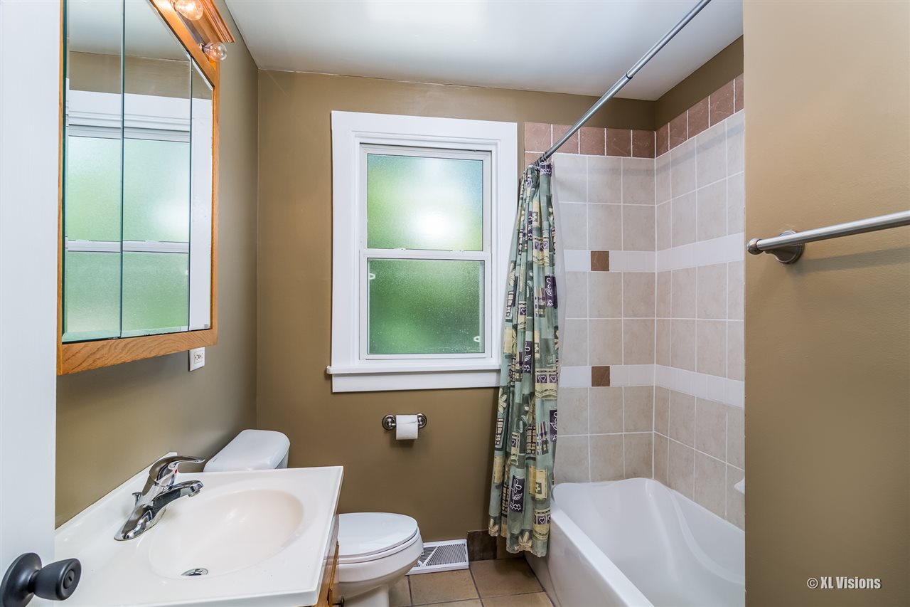 1438 Seminole Road Algonquin, IL 60102 - Photo 10 of 22 Gallery Image 10